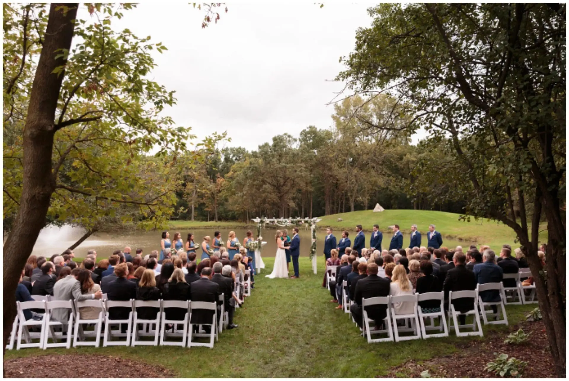 Oak Brook Bath and Tennis Club Outdoor Ceremony